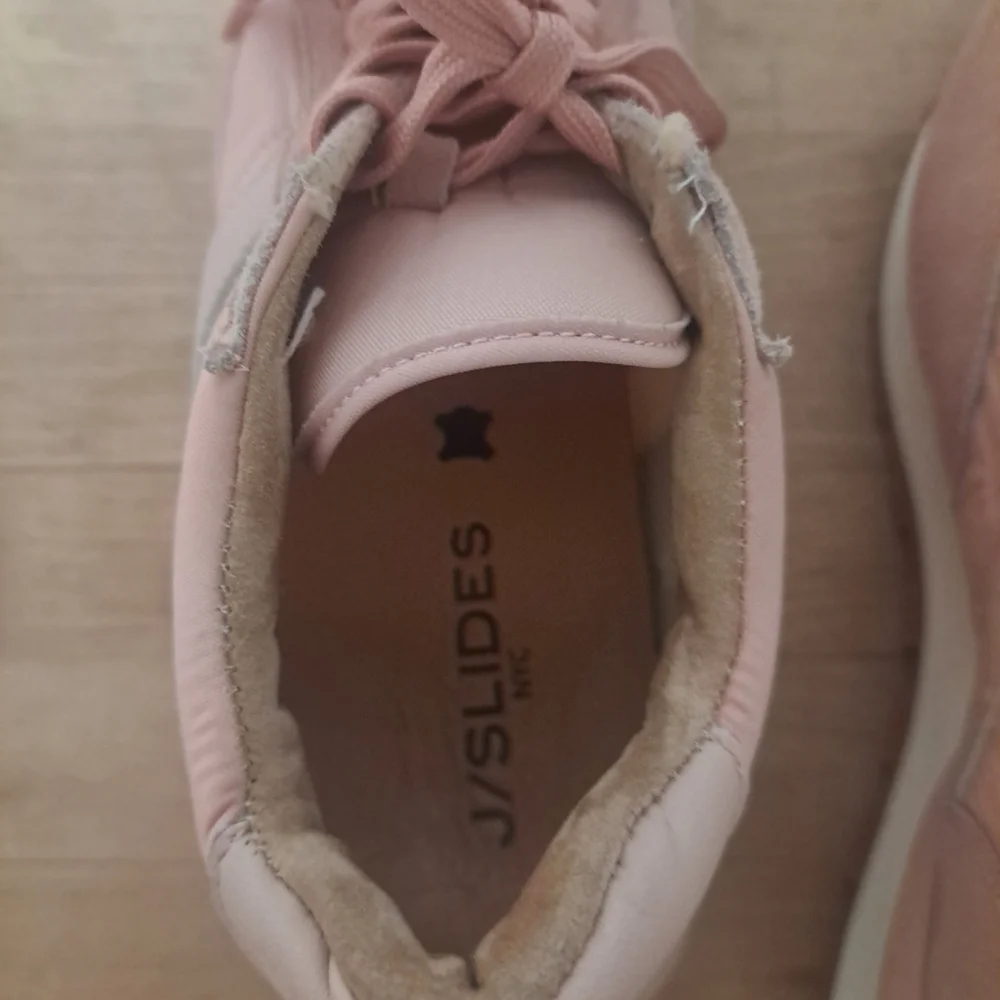J/Slides NYC Retro Runner Sneakers